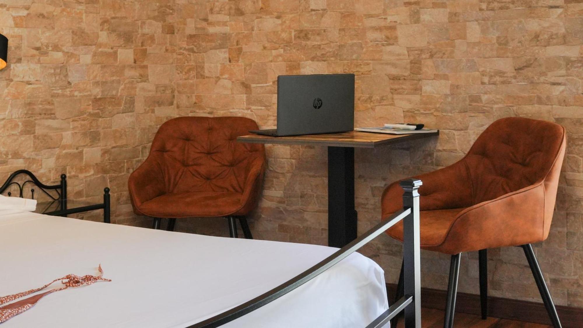 Uria Rooms & Suite B&B เวียสเต ภายนอก รูปภาพ