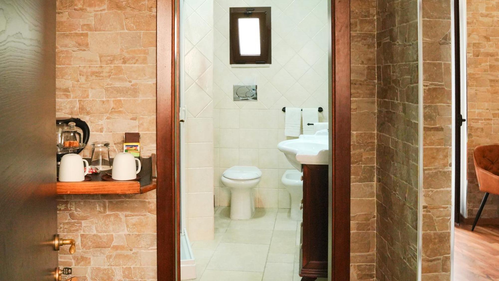 Uria Rooms & Suite B&B เวียสเต ภายนอก รูปภาพ
