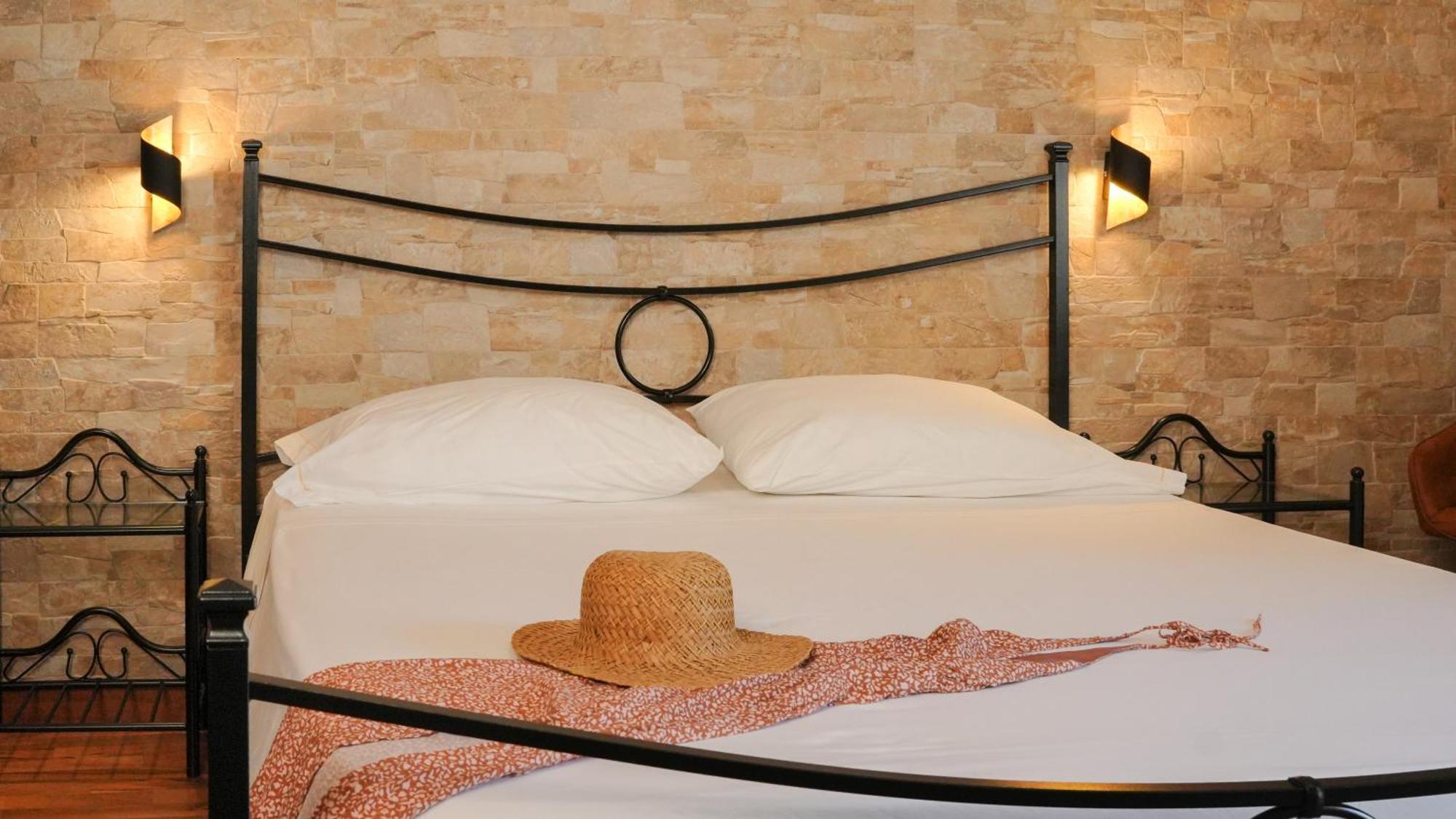 Uria Rooms & Suite B&B เวียสเต ภายนอก รูปภาพ